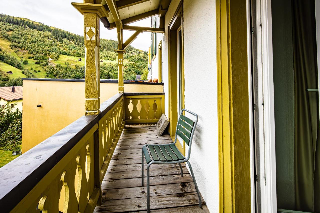 Hotel Vallatscha Curaglia Kültér fotó