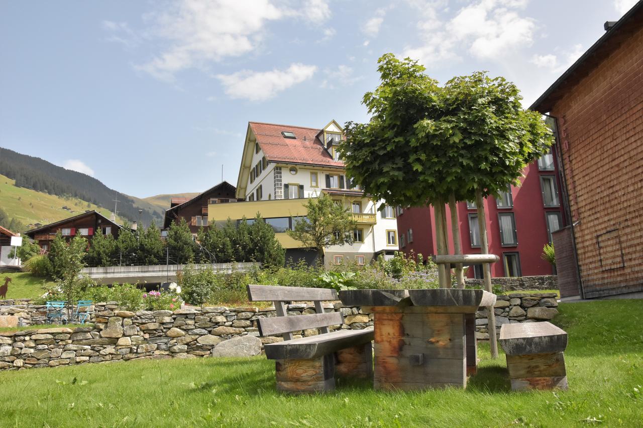 Hotel Vallatscha Curaglia Kültér fotó