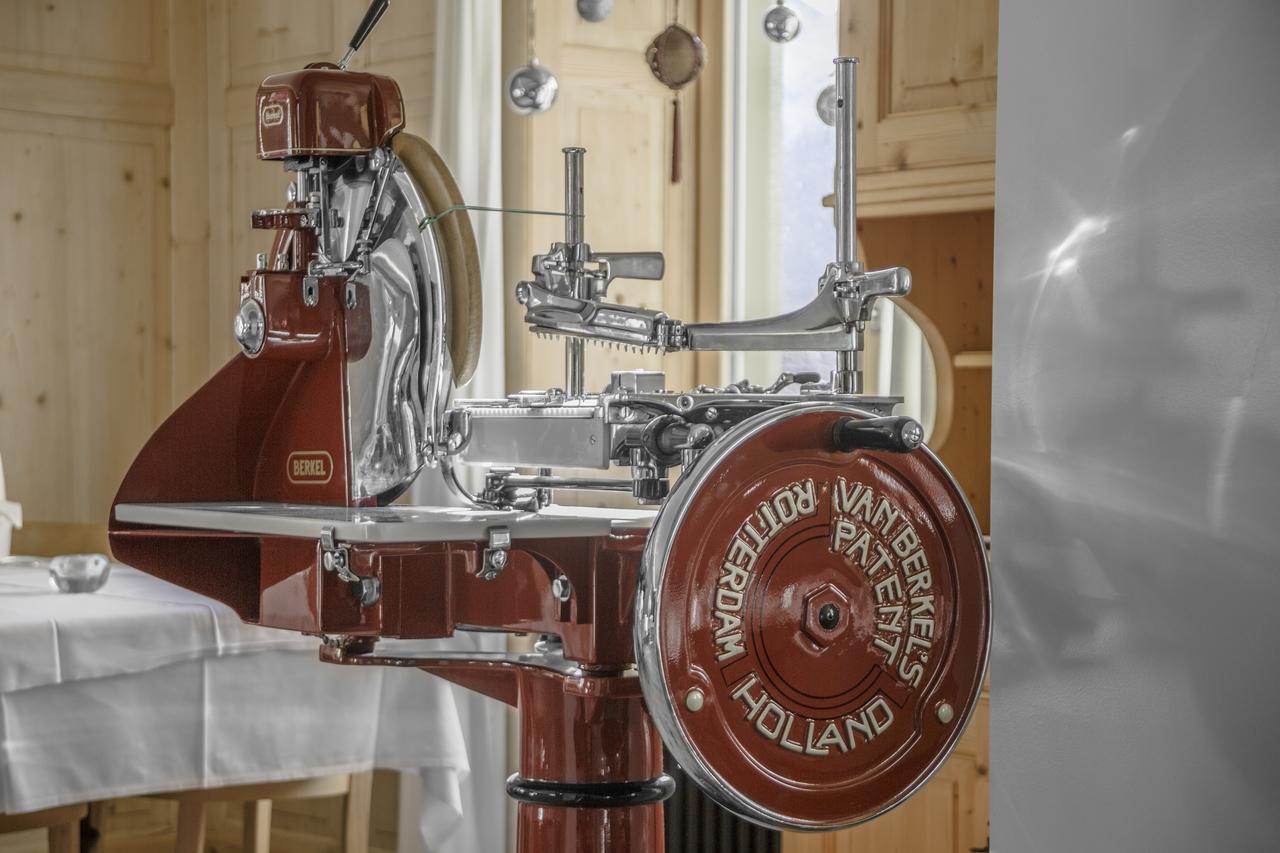 Hotel Vallatscha Curaglia Kültér fotó