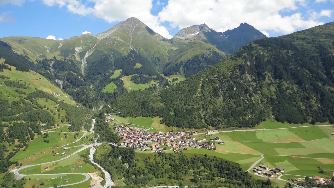 Hotel Vallatscha Curaglia Kültér fotó